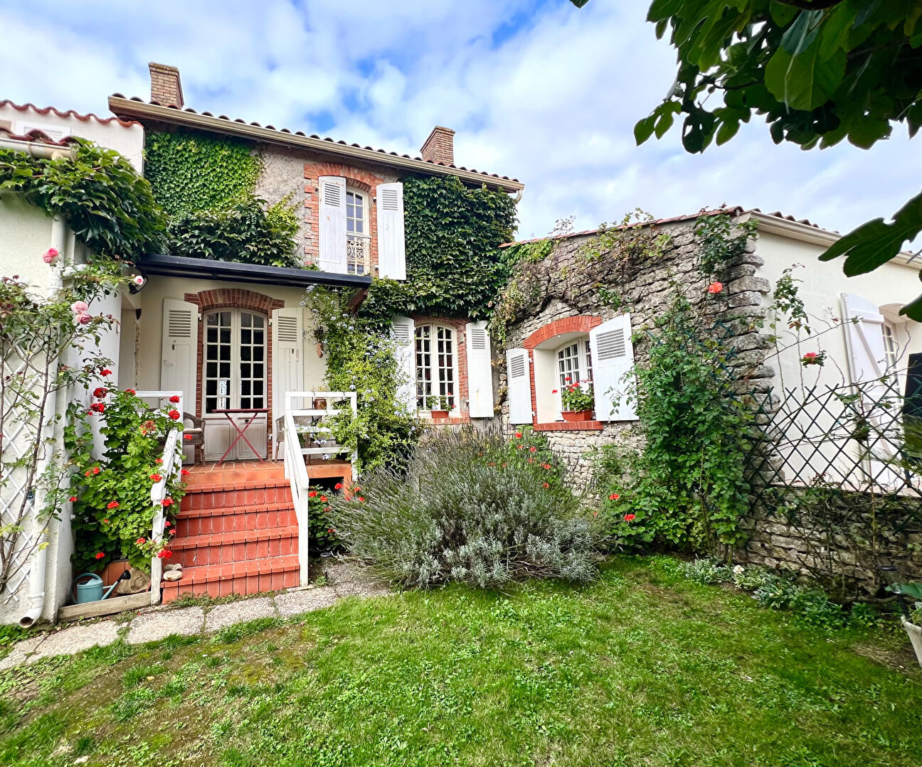 Maison LONGEVILLE SUR MER (85560) 9 pi&egrave;ces 181.00 m&sup2;