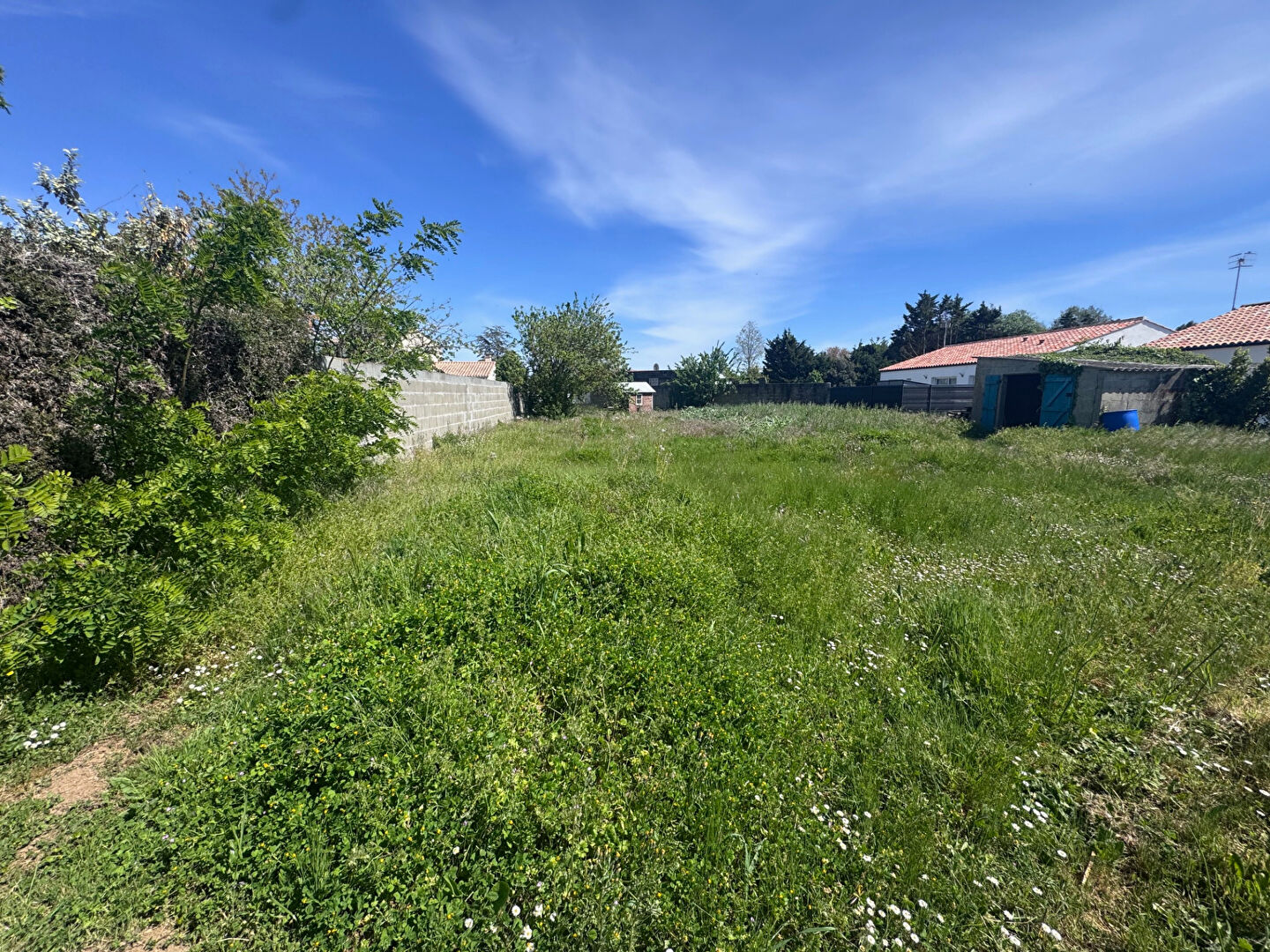 Terrain LONGEVILLE SUR MER (85560) 656.00 m&sup2;