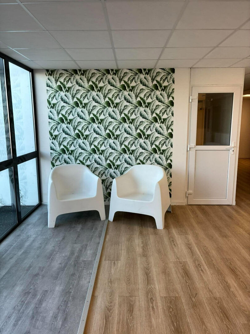 Bureaux ANGLES (85750) 130.00 m&sup2;