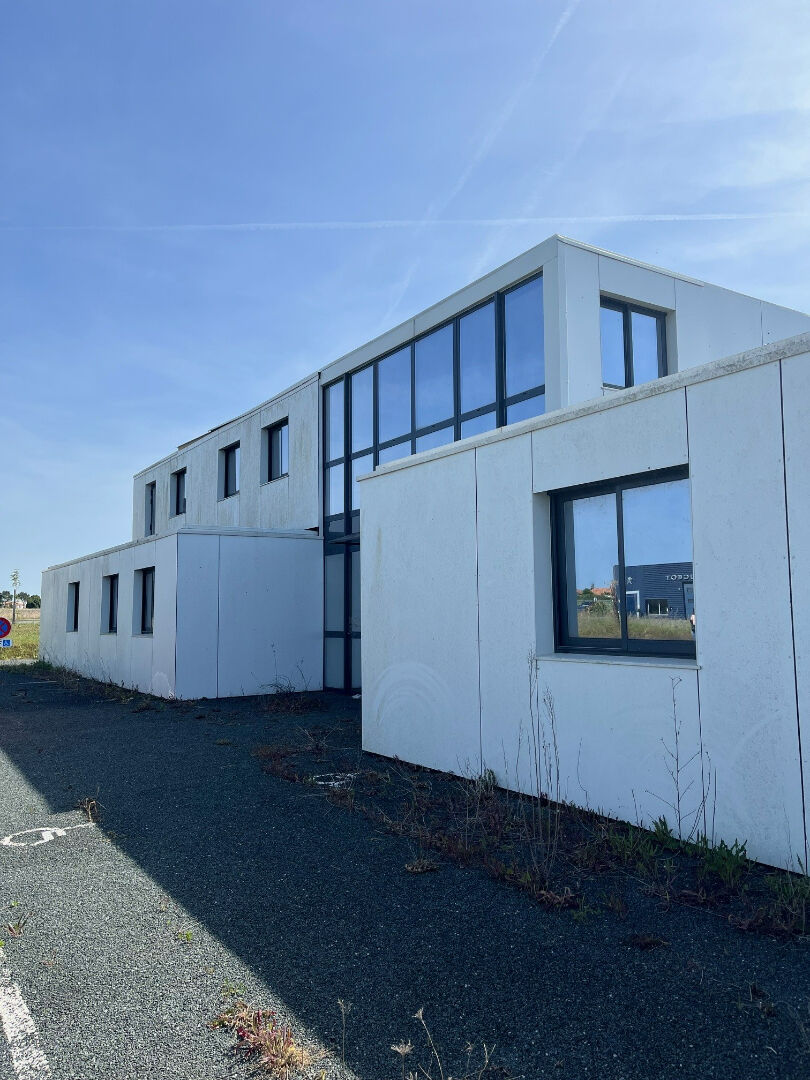 Bureaux ANGLES (85750) 130.00 m&sup2;