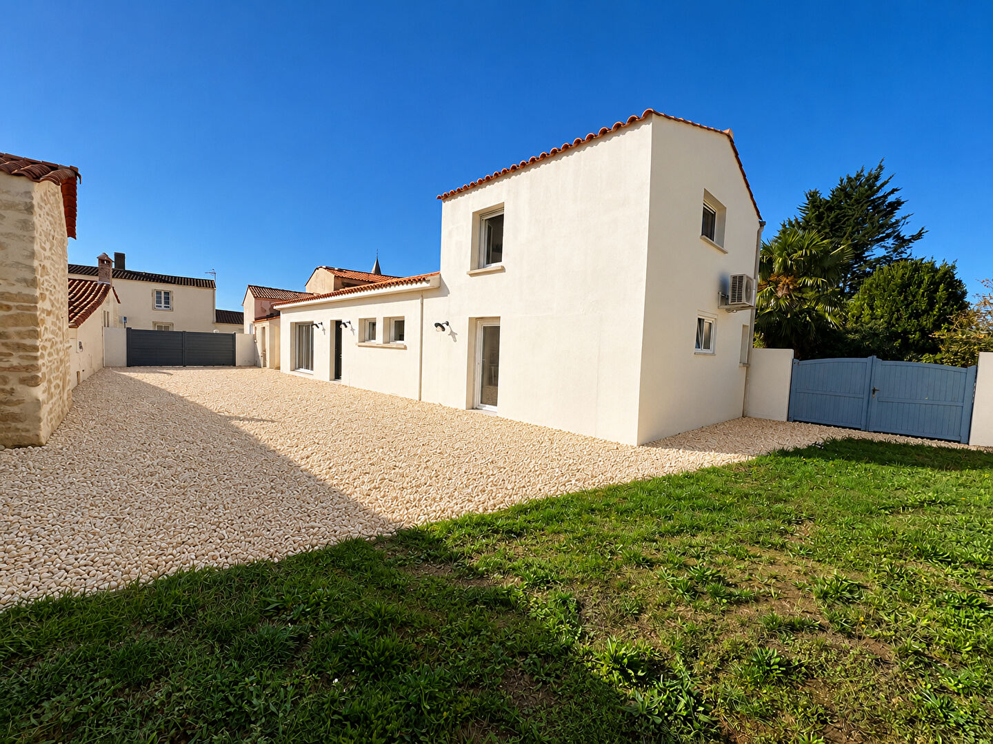 Maison LONGEVILLE SUR MER (85560) 8 pi&egrave;ces 241.00 m&sup2;