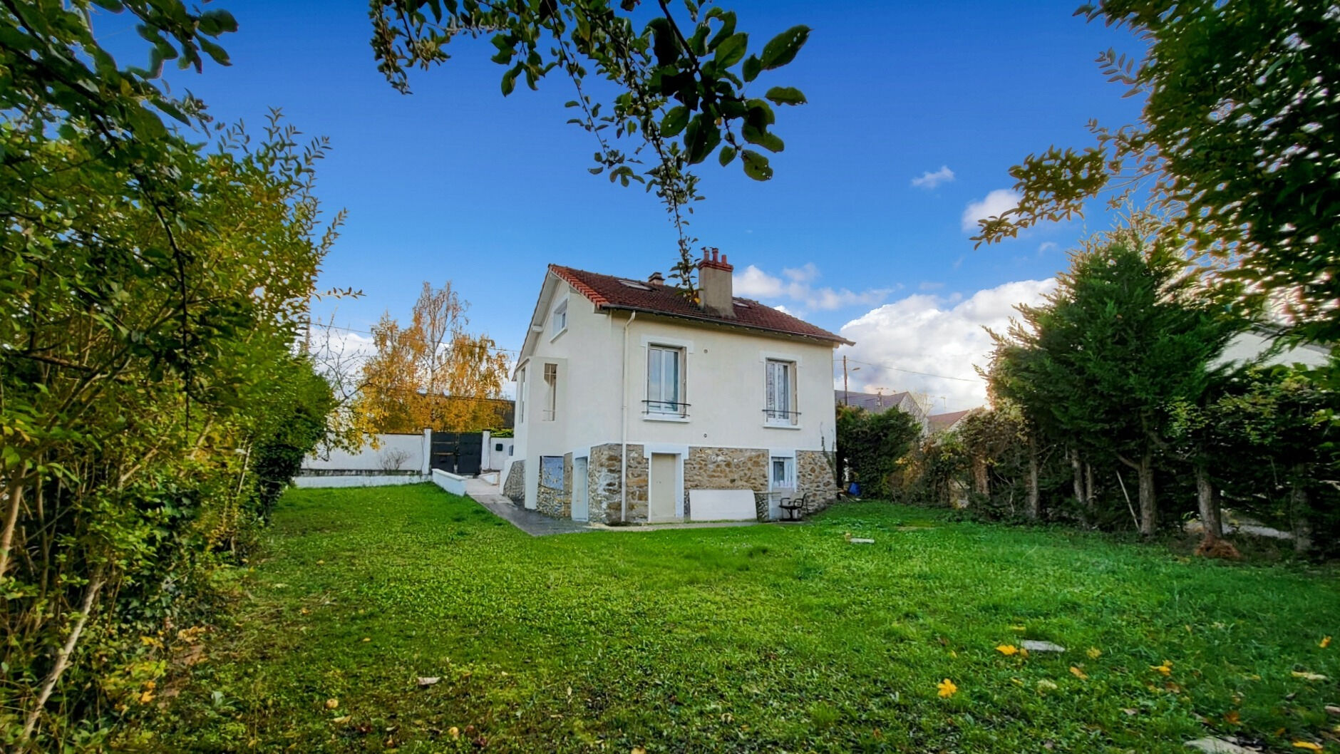 Maison ARPAJON (91290) 5 pièces 70.00 m²