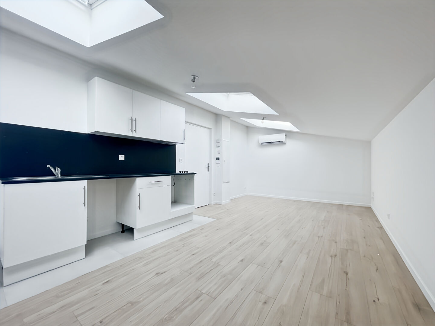Appartement ETAMPES (91150) 1 pièce 24.58 m²
