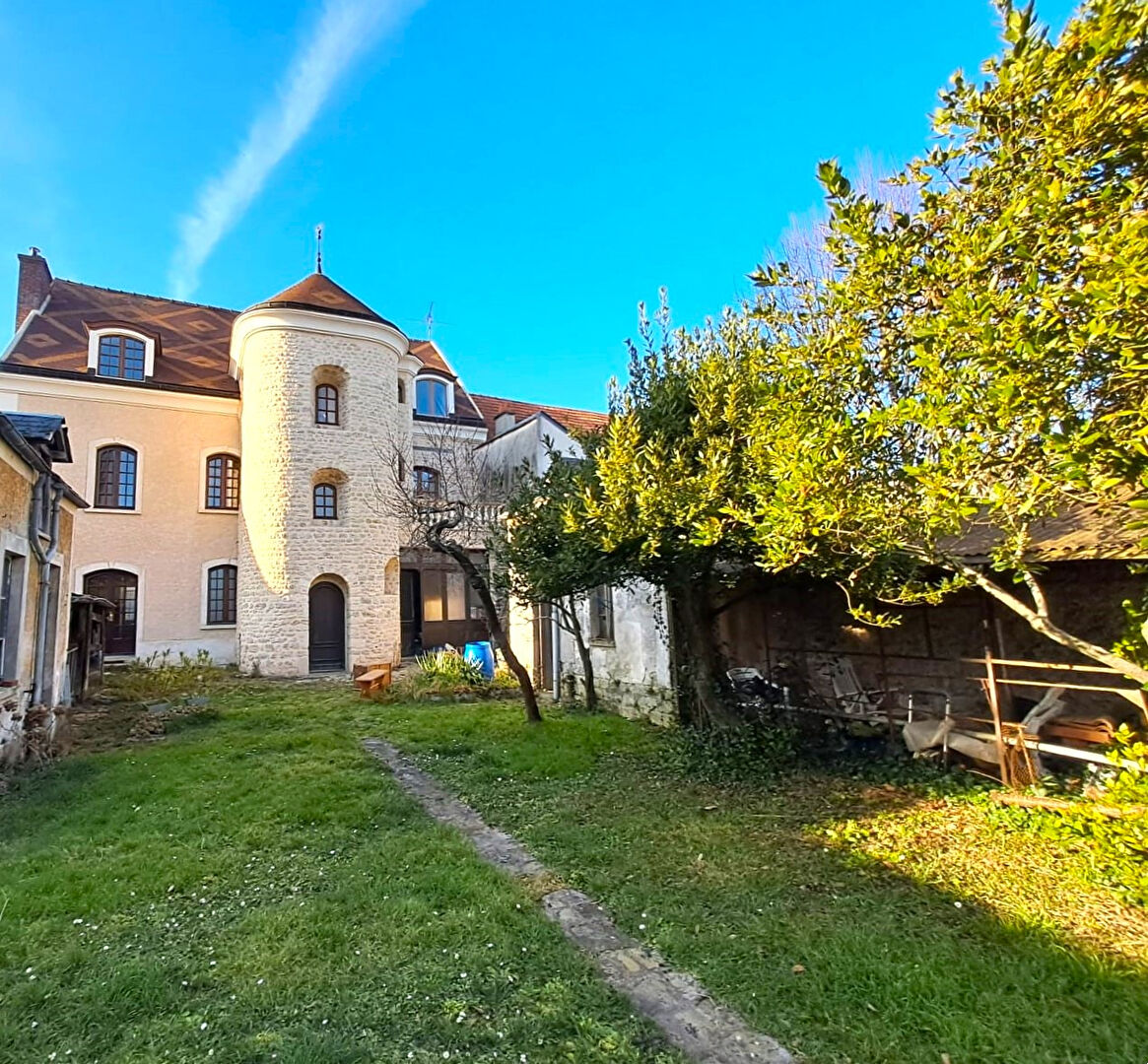 Maison ETAMPES (91150) 12 pièces 265.00 m²