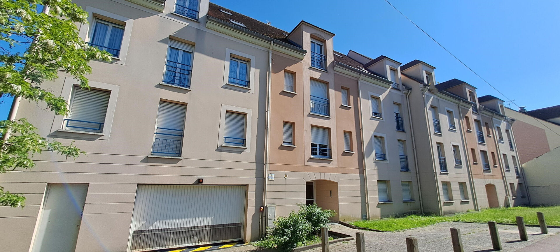 Parking / box ETAMPES (91150) 16.00 m²