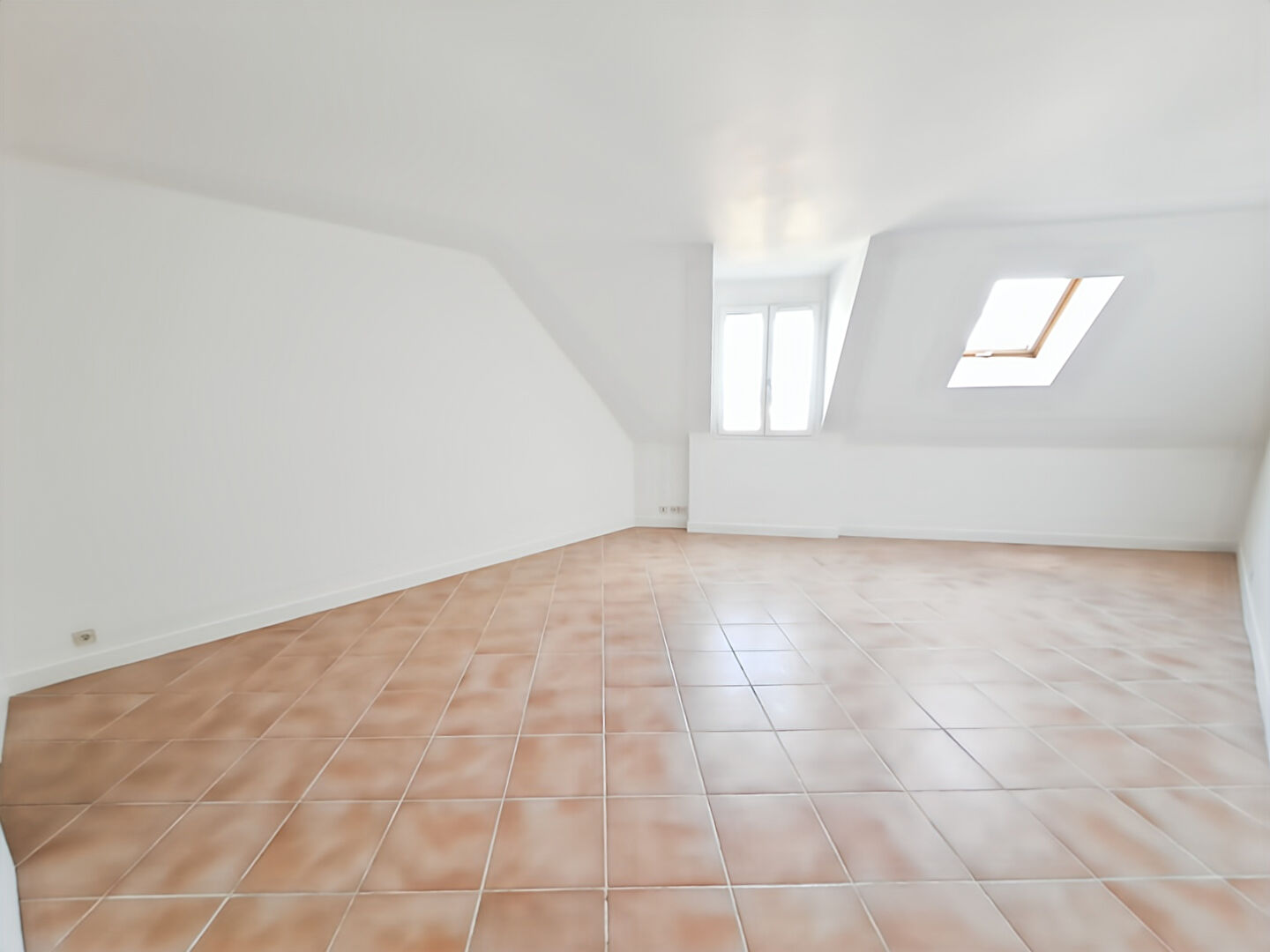 Appartement MONTLHERY (91310) 2 pi&egrave;ces 49.30 m&sup2;