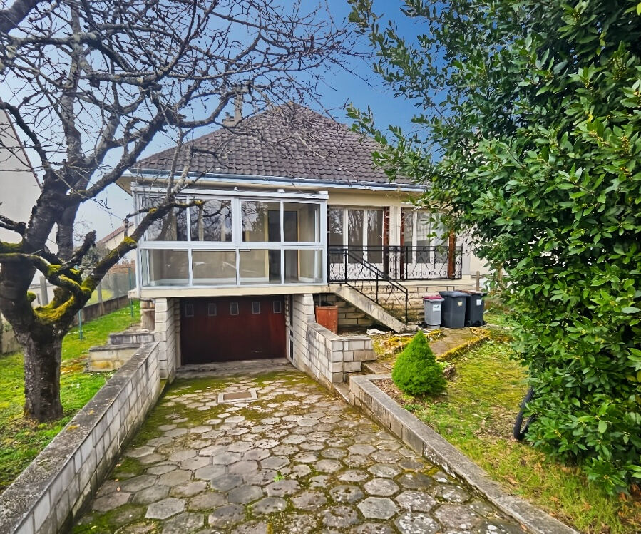 Maison LARDY (91510) 4 pi&egrave;ces 73.00 m&sup2;