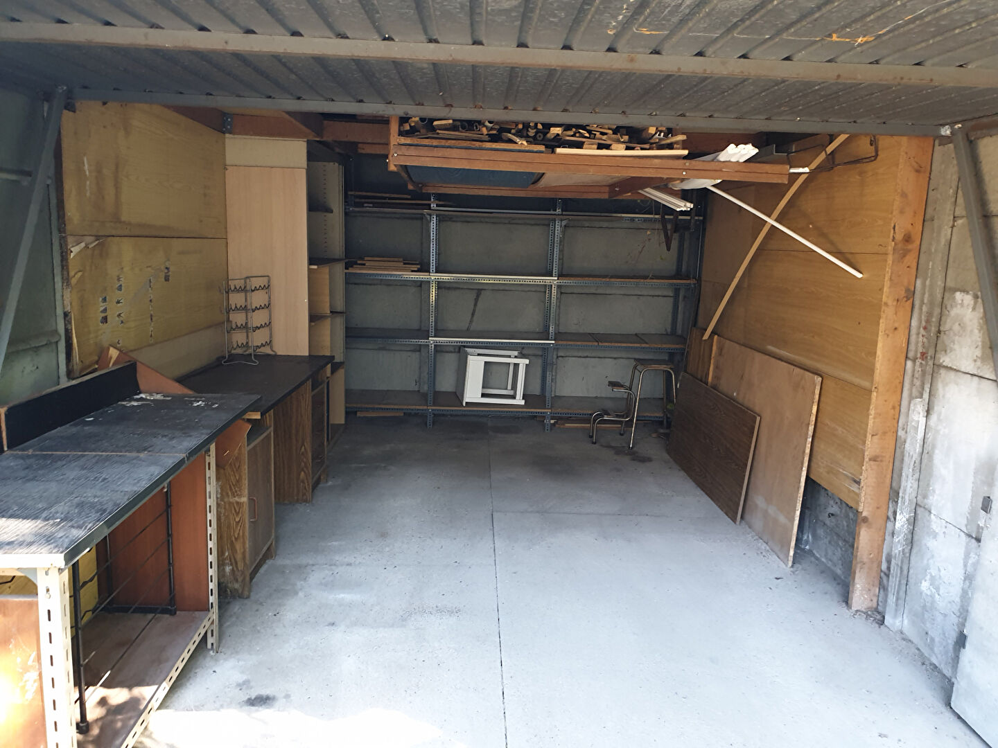 Parking / box MASSY (91300) 12.00 m&sup2;