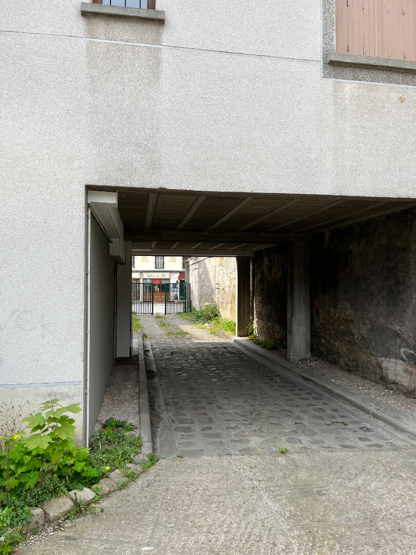 Parking / box LONGJUMEAU (91160) 11.00 m&sup2;