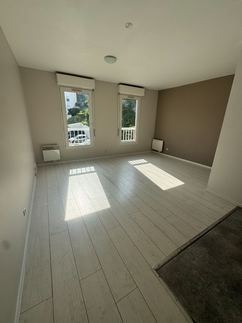 Appartement MASSY (91300) 1 pièce 23.91 m²