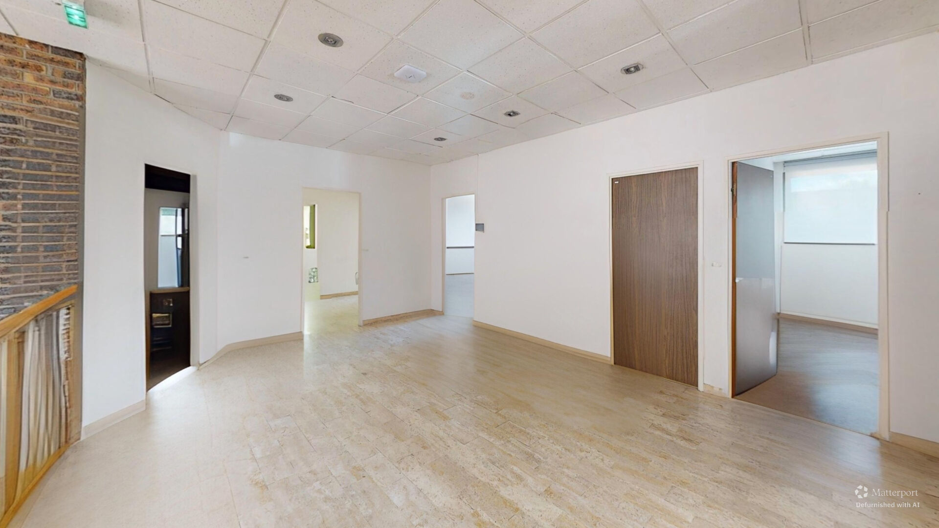 Local commercial VERRIERES LE BUISSON (91370) 184.00 m²