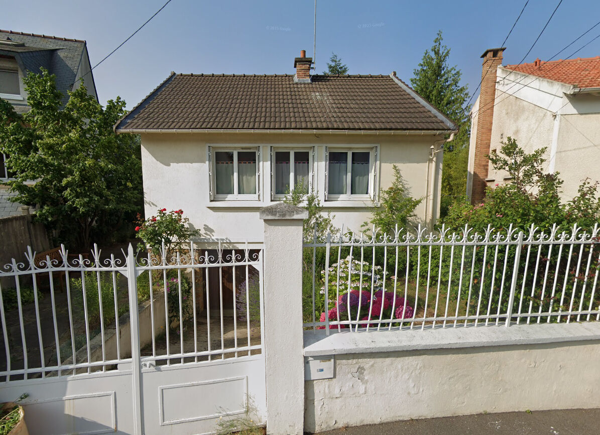 Palaiseau (91) 367 500 € Maison 3 pièces , 2 chambres 58.63 m² Avec jardin, terrasse