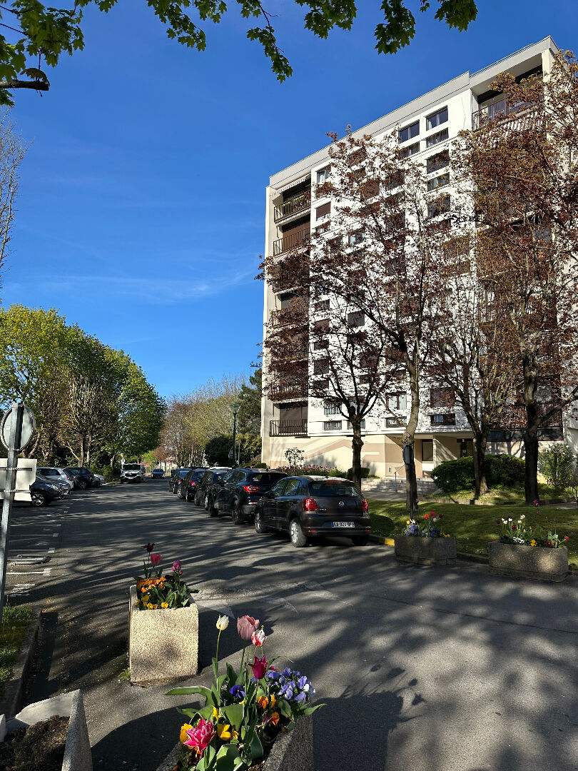 Appartement L HAY LES ROSES (94240) 5 pi&egrave;ces 98.97 m&sup2;