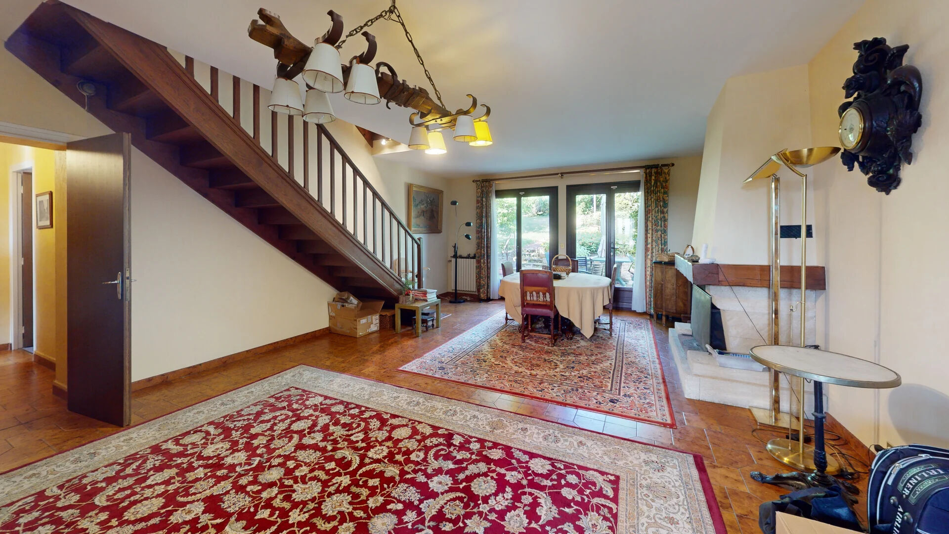 à 4 km de Verrières-le-Buisson 599 000 € Maison 9 pièces , 7 chambres 172.84 m² Avec jardin, terrasse, garage/box Voir le bien