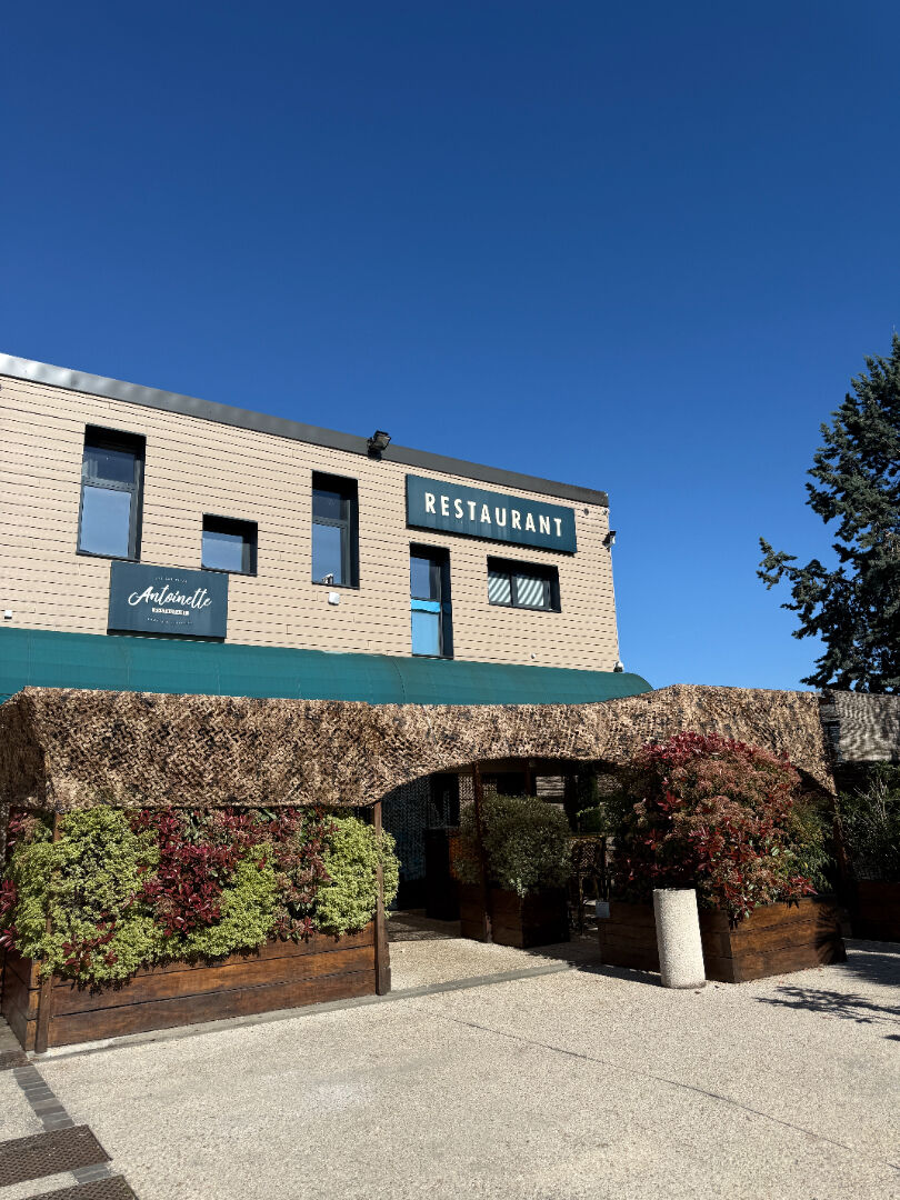 Fonds de commerce VERRIERES LE BUISSON (91370) 265.16 m&sup2;