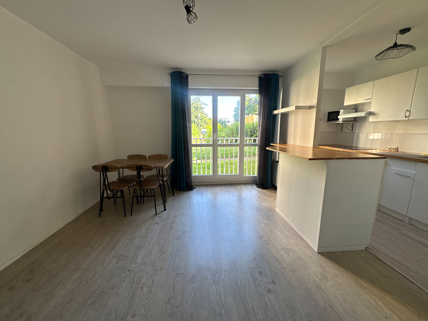 Appartement LES ULIS (91940) 1 pi&egrave;ce 29.42 m&sup2;