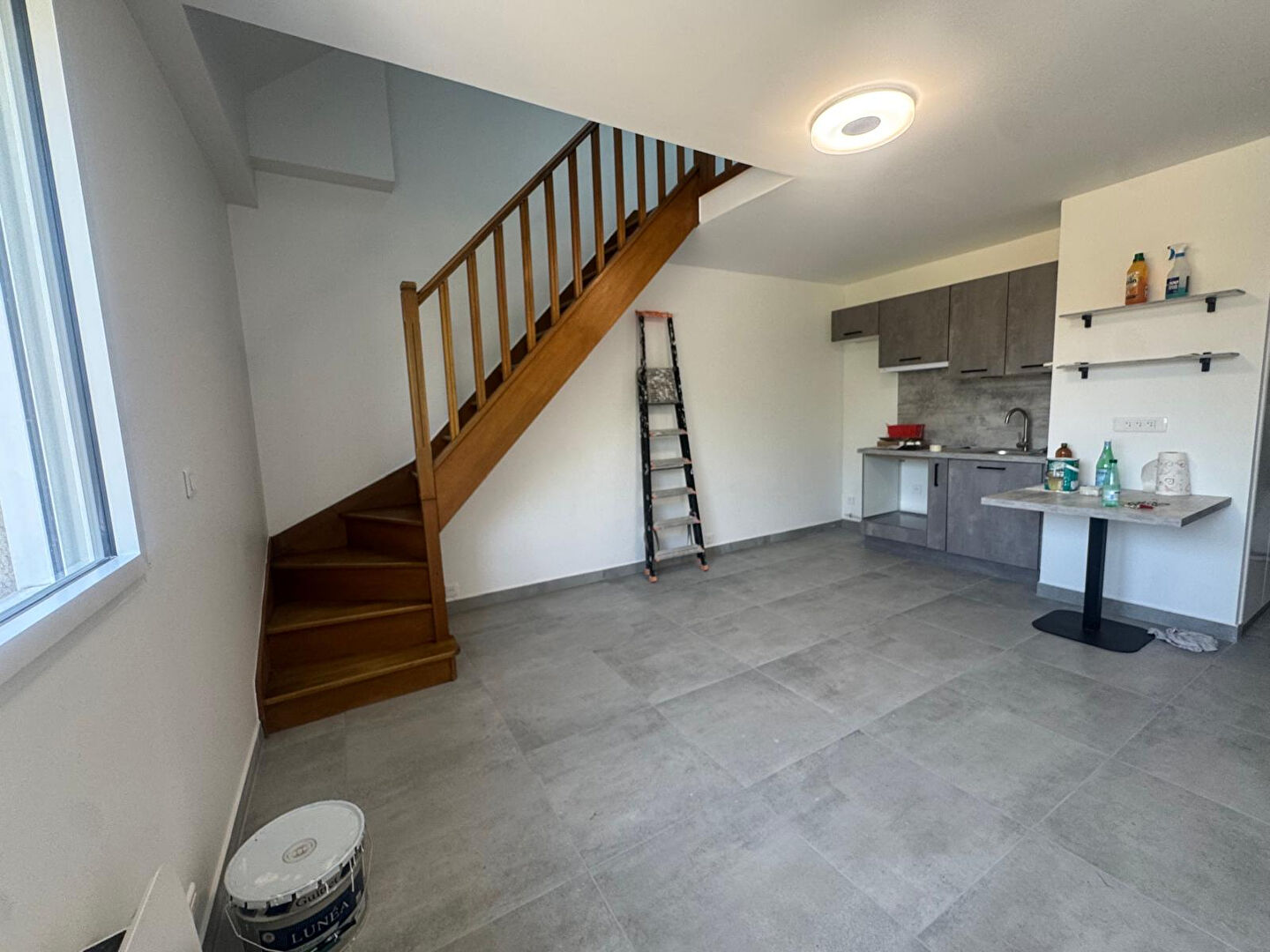Chilly-Mazarin (91) 850 € / mois cc Appartement 2 pièces , 1 chambre 42.09 m² Voir le bien