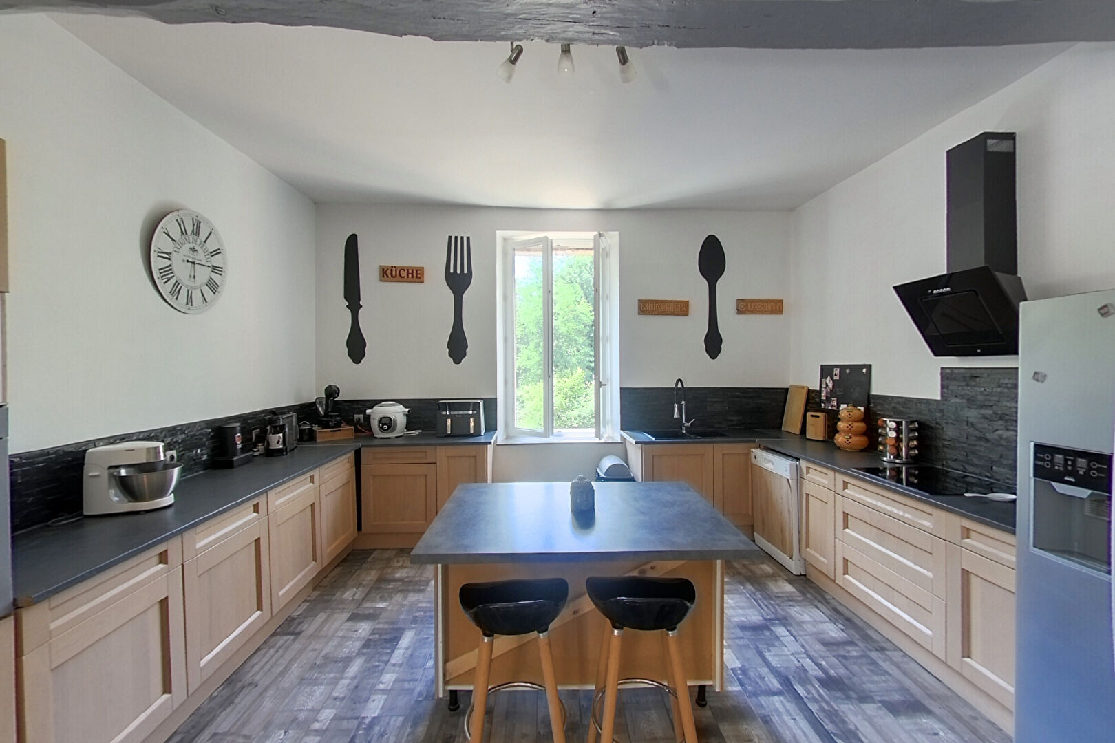 Maison BRENS (81600) 9 pièces 373.94 m²