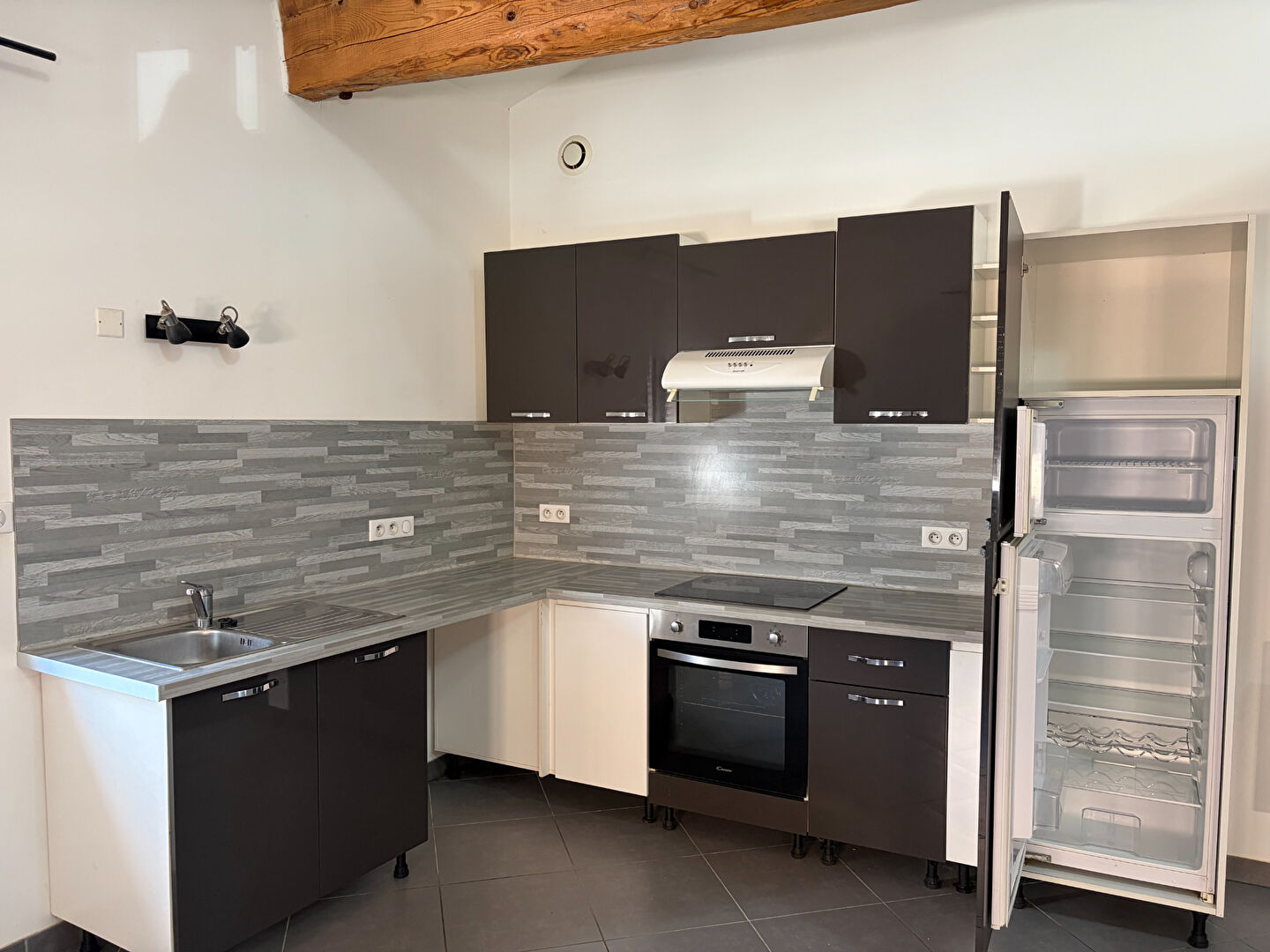 Appartement LABESSIERE CANDEIL (81300) 4 pi&egrave;ces 84.00 m&sup2;