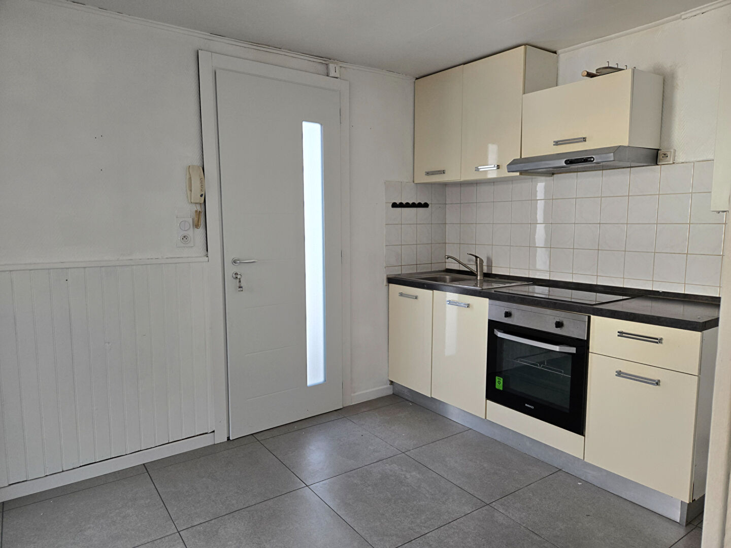 Appartement SAINT BENOIT DE CARMAUX (81400) 2 pi&egrave;ces 42.00 m&sup2;