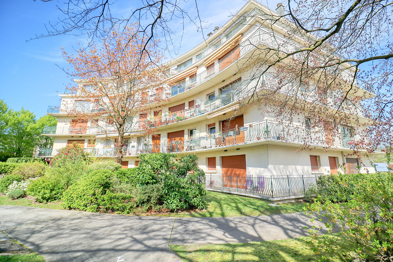 Appartement LE PLESSIS ROBINSON (92350) 4 pi&egrave;ces 99.17 m&sup2;