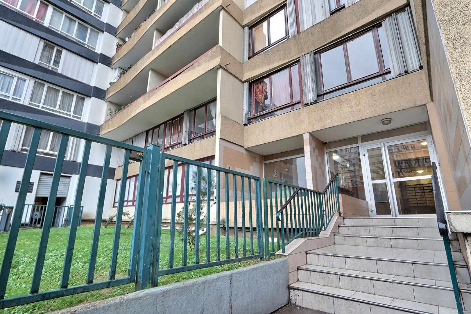 Appartement AUBERVILLIERS (93300) 1 pièce 25.51 m²