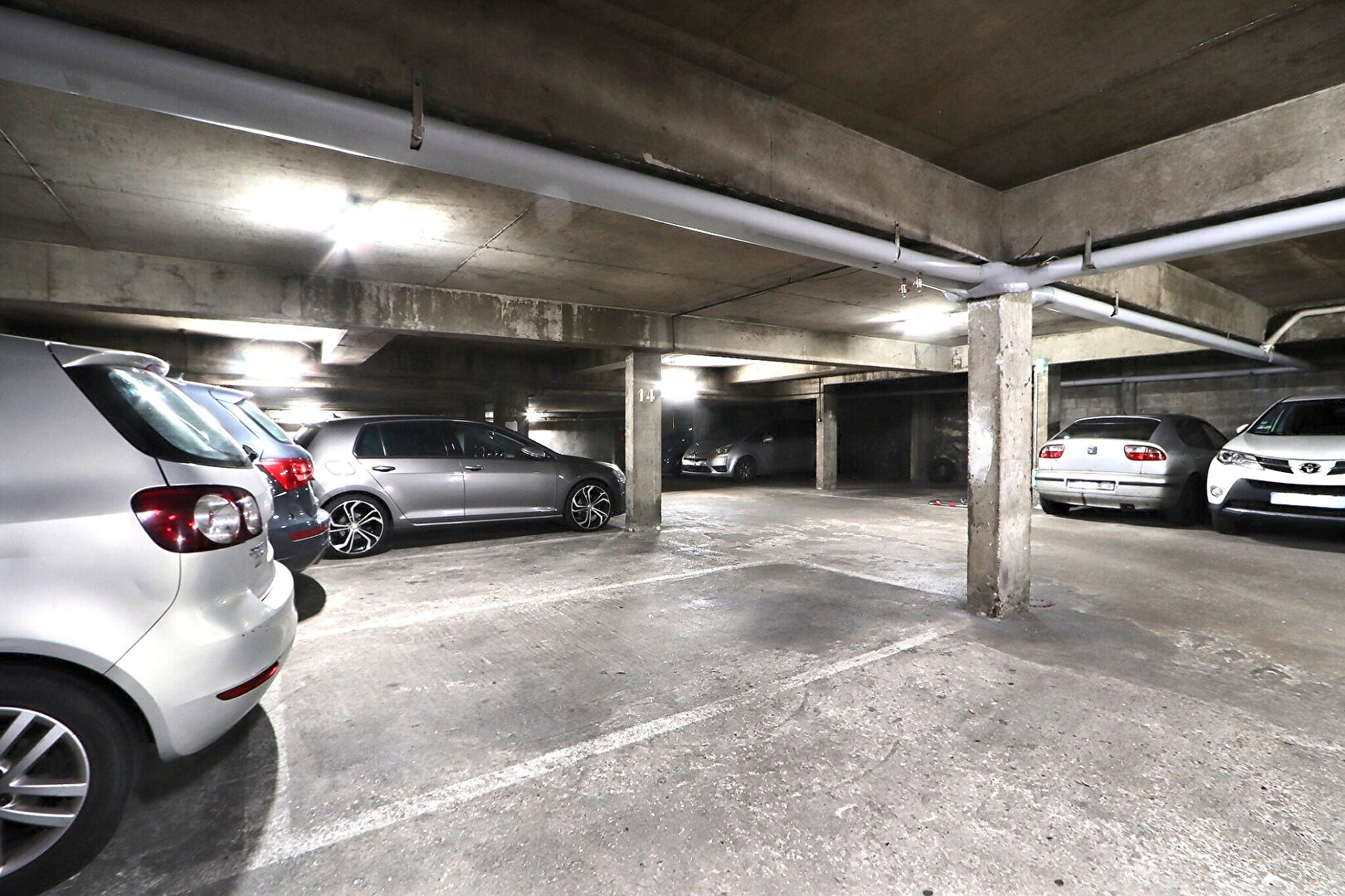 Parking / box PARIS (75019)