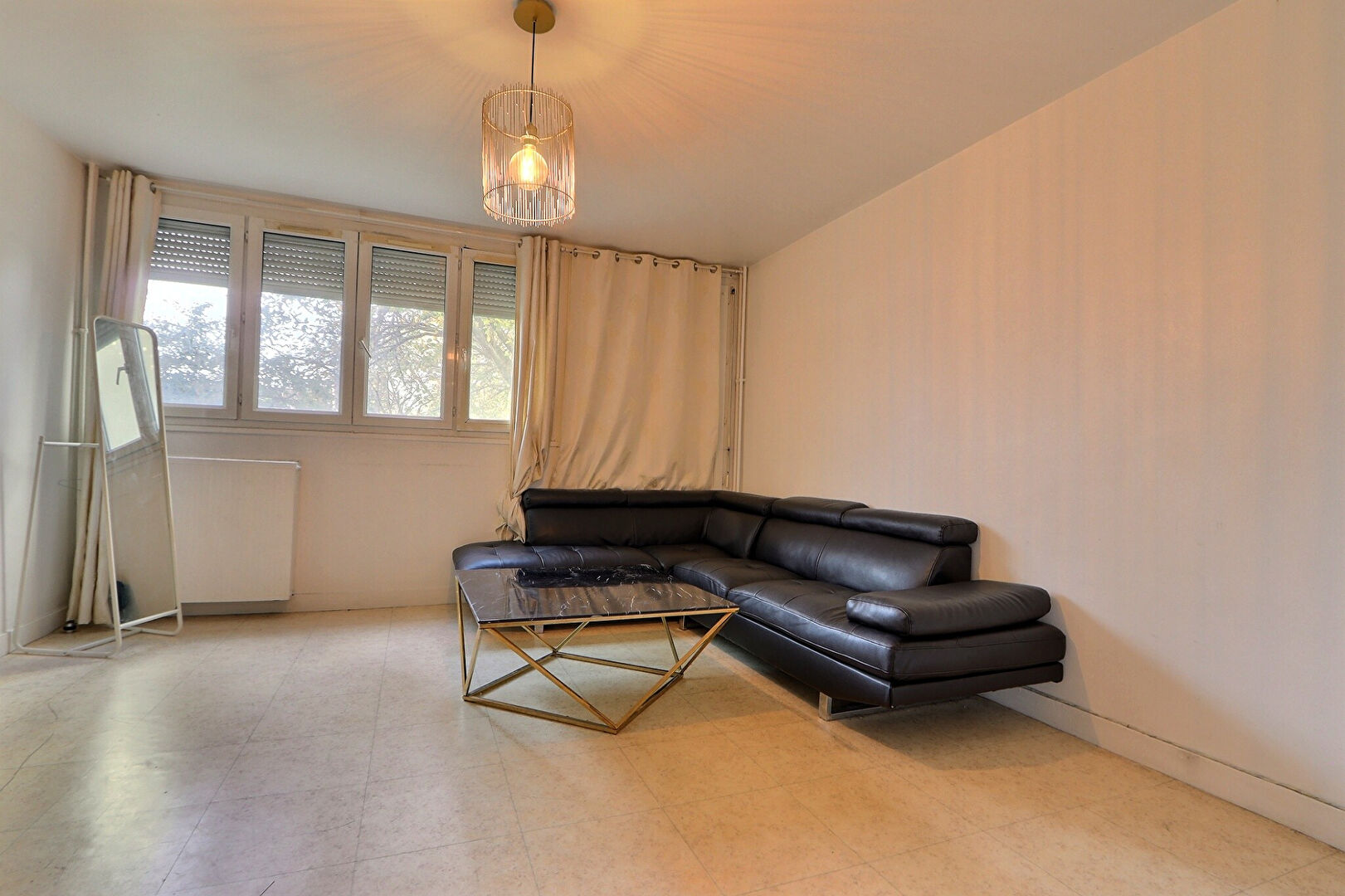 Appartement AUBERVILLIERS (93300) 4 pièces 76.00 m²