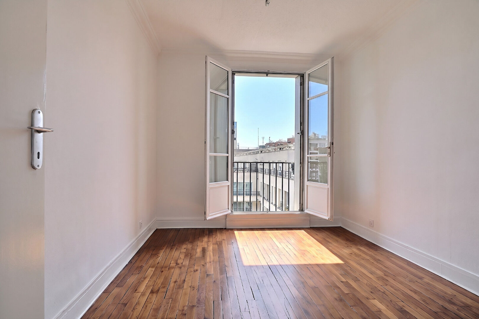 Aubervilliers (93) 223 000 € Appartement 3 pièces , 2 chambres 59.16 m² Avec balcon Voir le bien