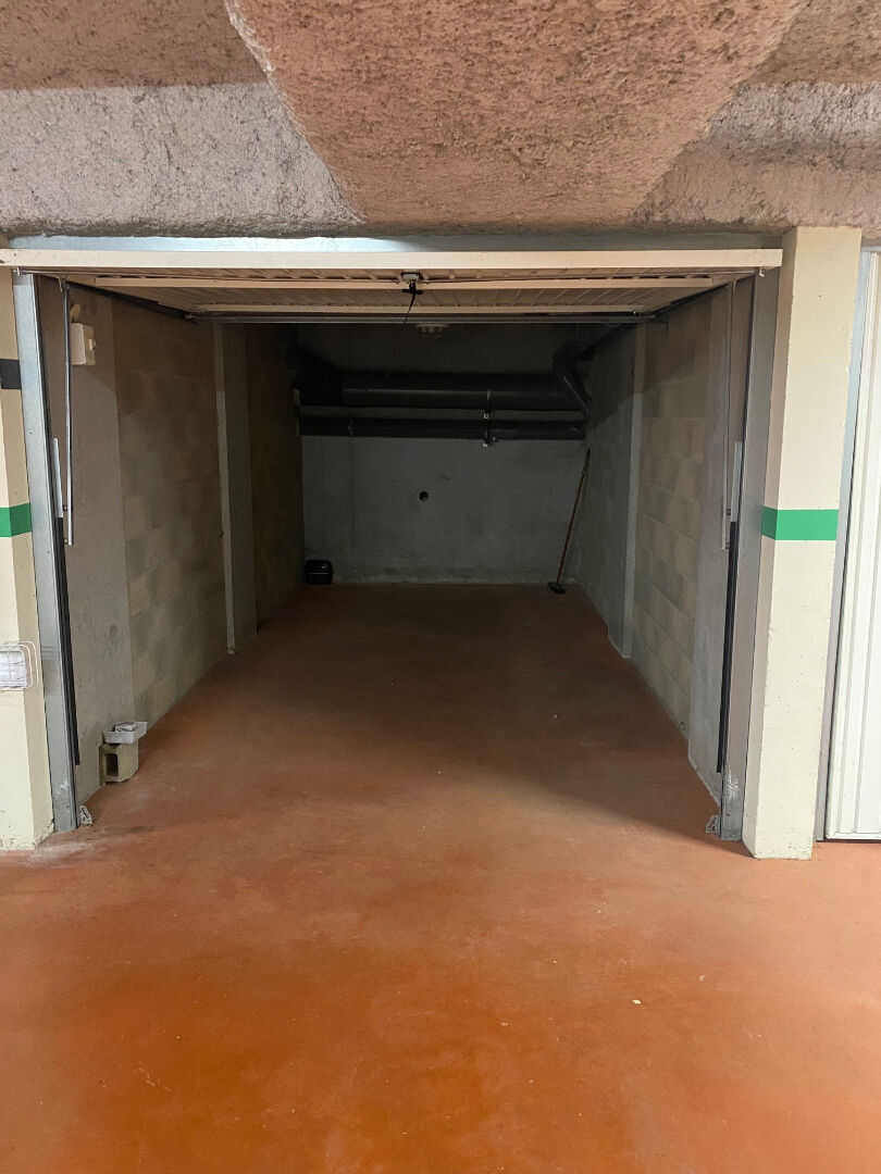 Parking / box BOURG EN BRESSE (01000) 13.20 m²