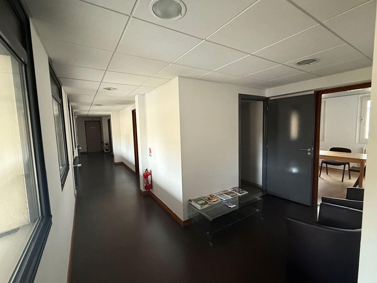 Bureaux BOURG EN BRESSE (01000) 5 pièces 142.90 m²