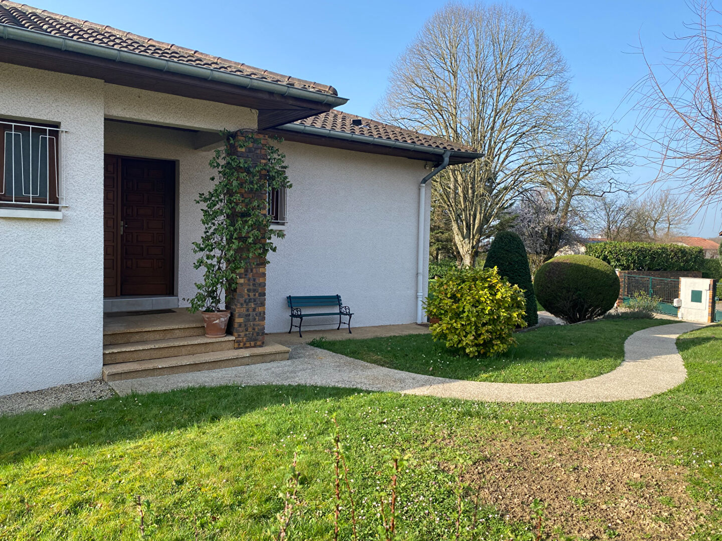 Maison BUELLAS (01310) 5 pi&egrave;ces 152.00 m&sup2;