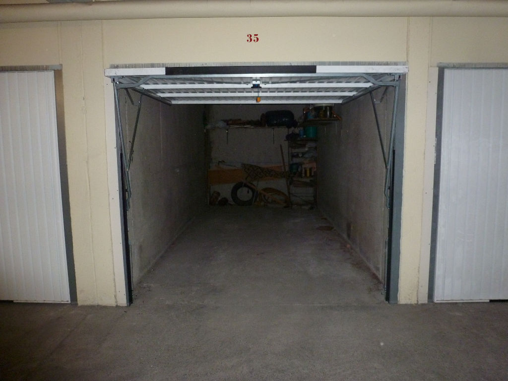 Parking / box BALARUC LES BAINS (34540) 1 pi&egrave;ce 13.00 m&sup2;