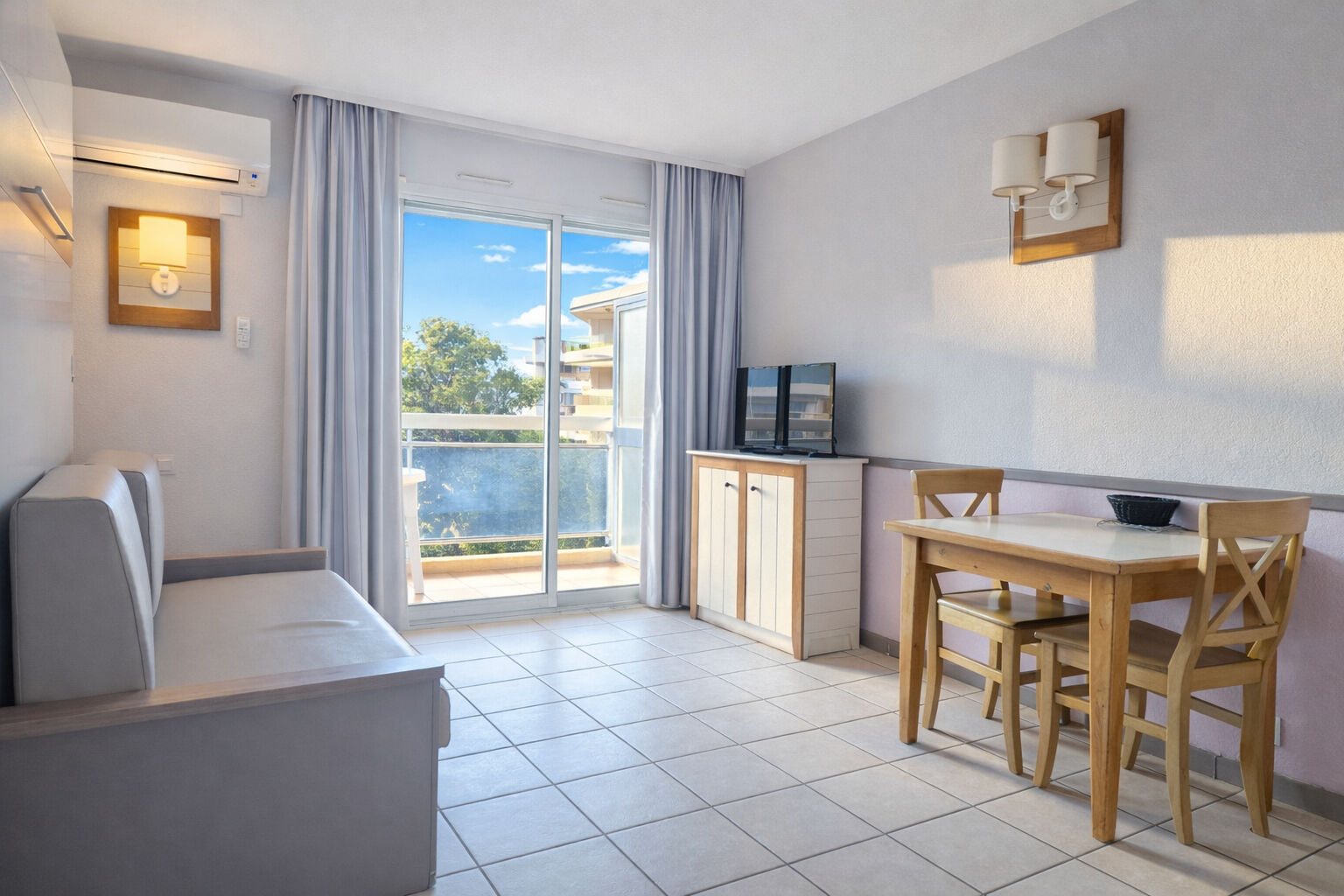 Appartement ANTIBES (06160) 1 pi&egrave;ce 22.00 m&sup2;