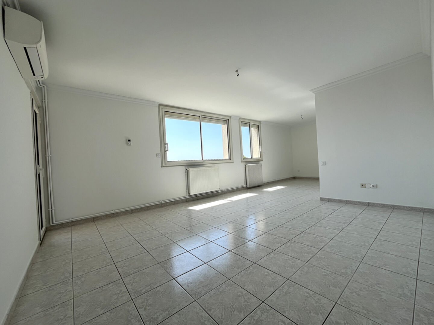 Appartement FRONTIGNAN (34110) 3 pièces 90.00 m²