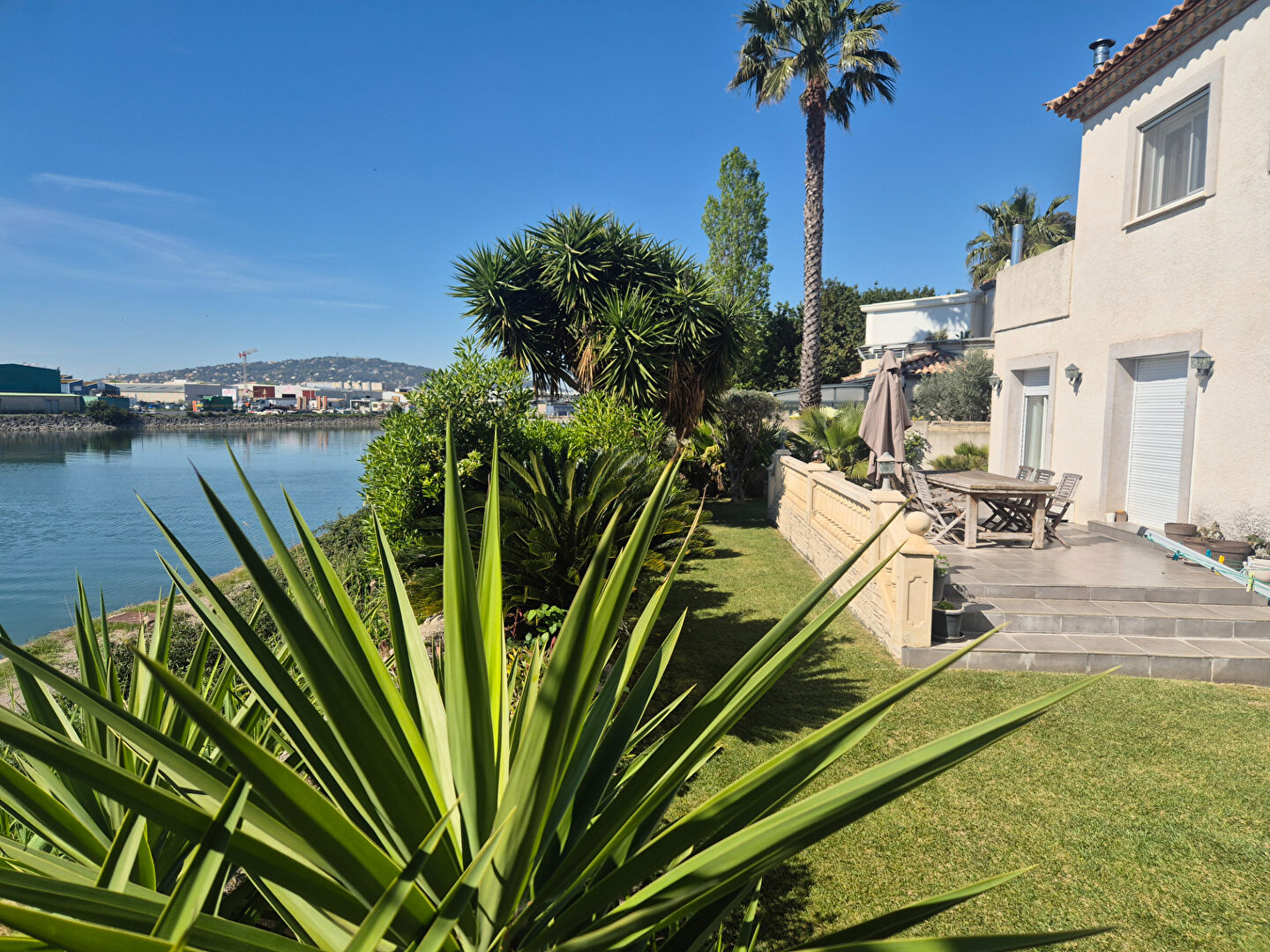 Maison FRONTIGNAN (34110) 9 pi&egrave;ces 272.00 m&sup2;