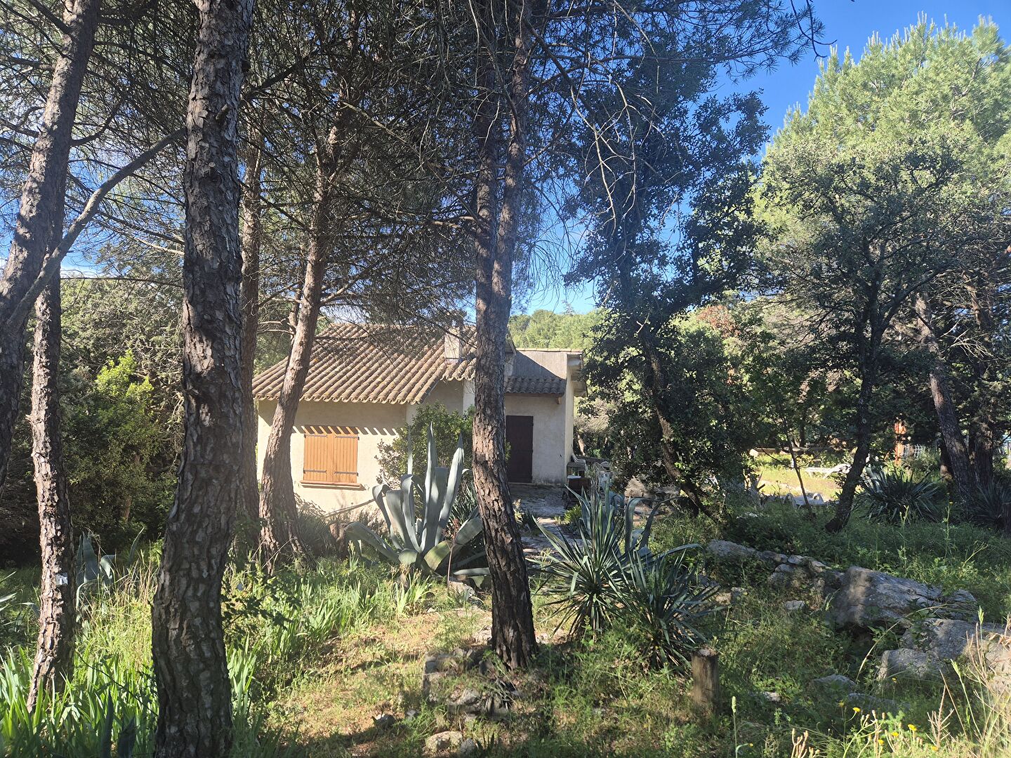 Terrain GIGEAN (34770) 10100.00 m&sup2;