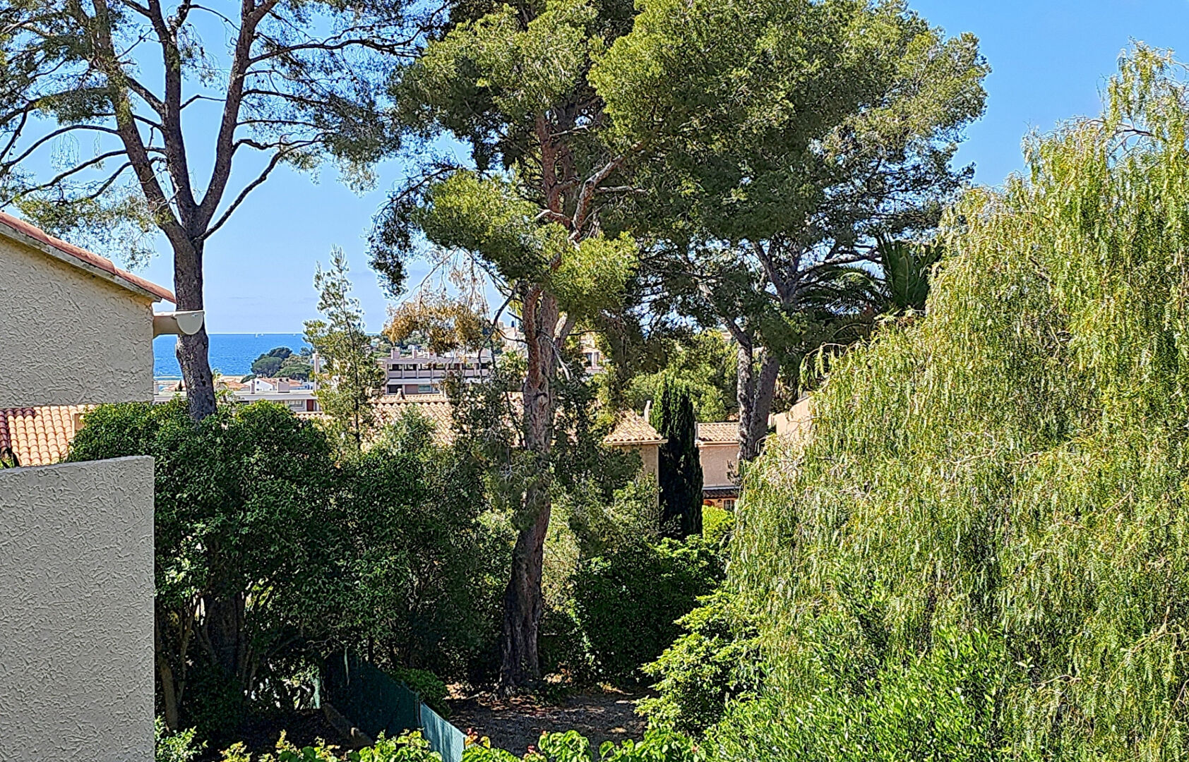 Appartement CARQUEIRANNE (83320) 4 pièces 131.73 m²