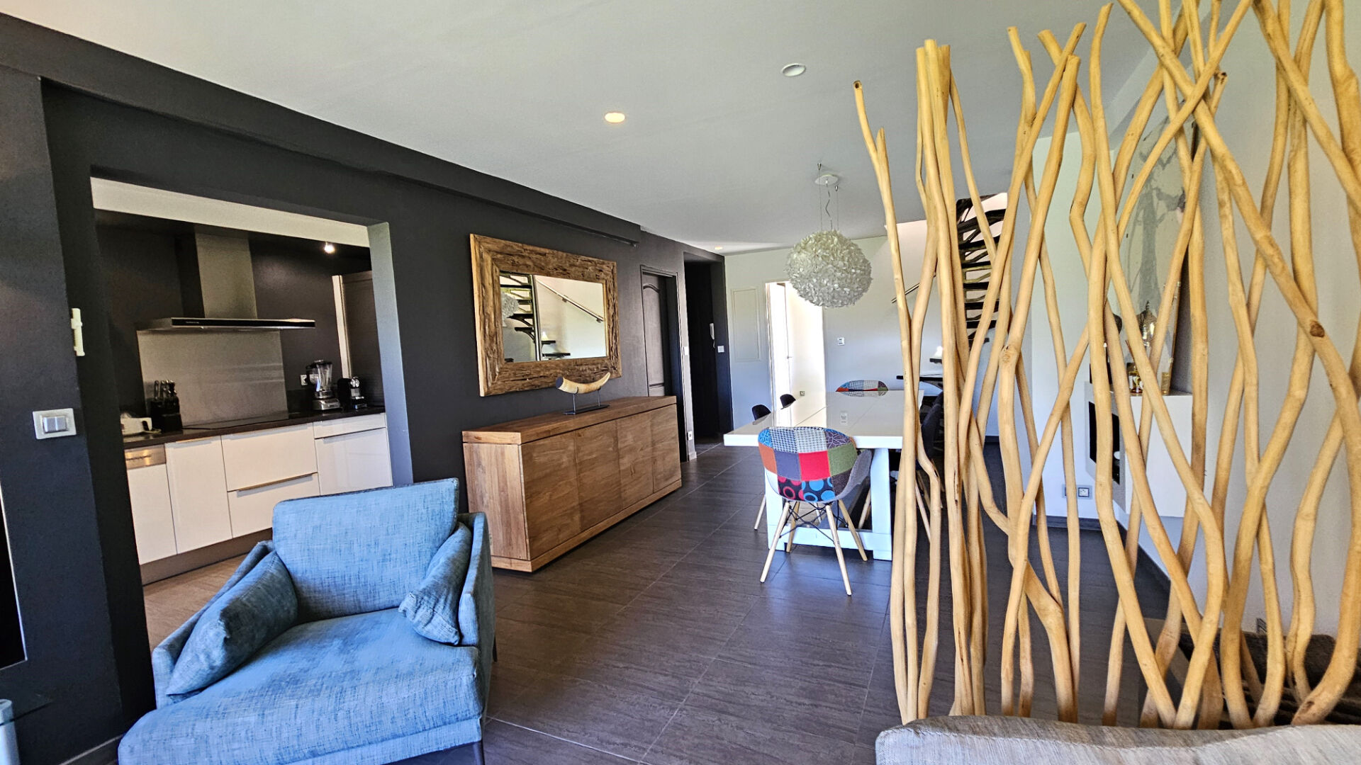 Appartement CARQUEIRANNE (83320) 4 pièces 131.73 m²