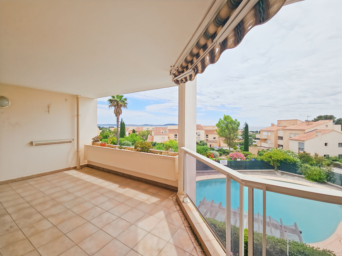 Appartement CARQUEIRANNE (83320) 4 pi&egrave;ces 91.40 m&sup2;