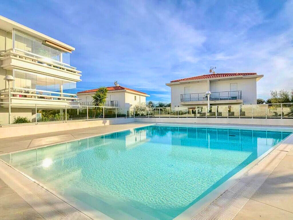 Appartement CARQUEIRANNE (83320) 2 pièces 40.20 m²