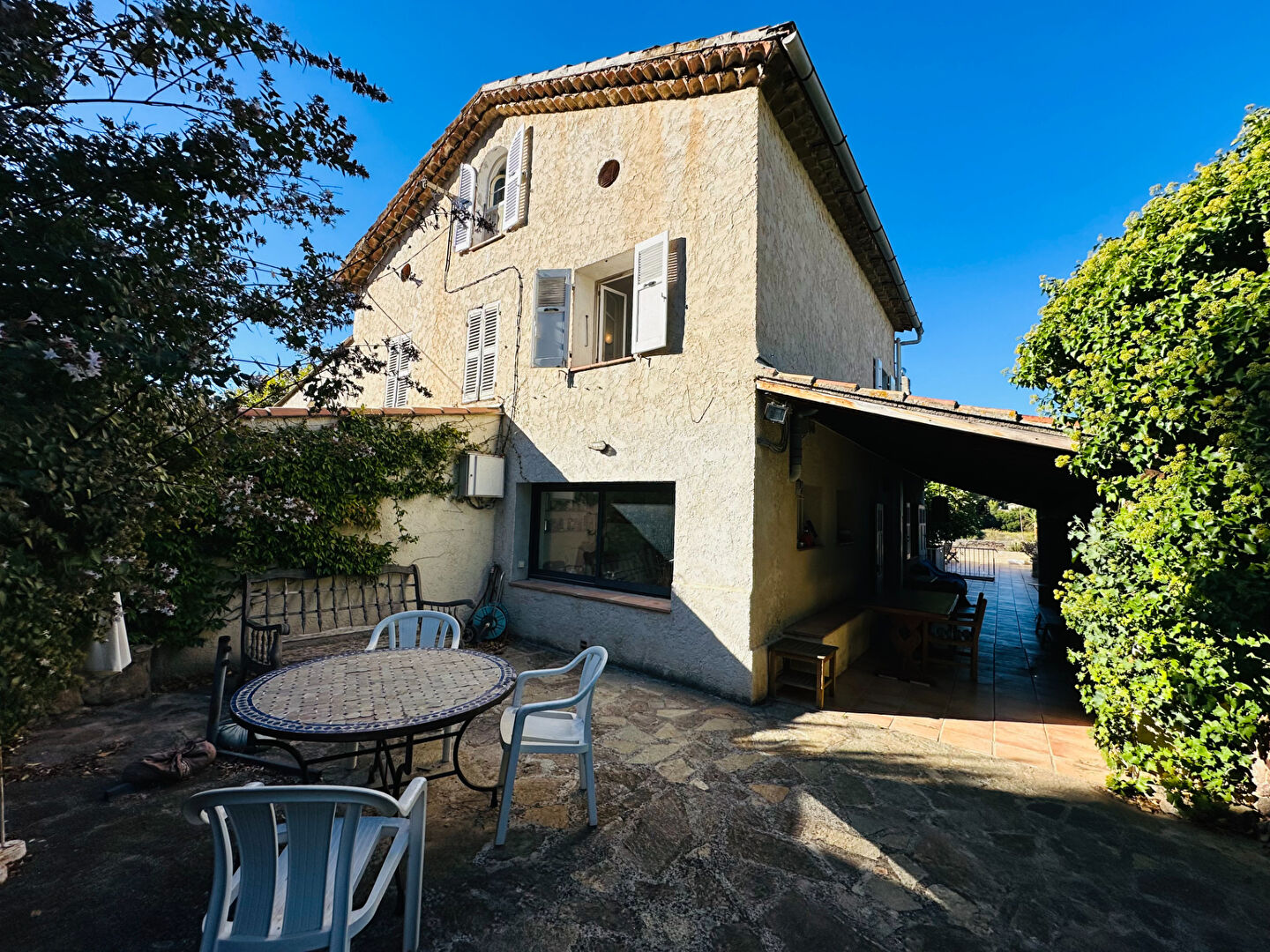 Maison CARQUEIRANNE (83320) 6 pièces 110.00 m²