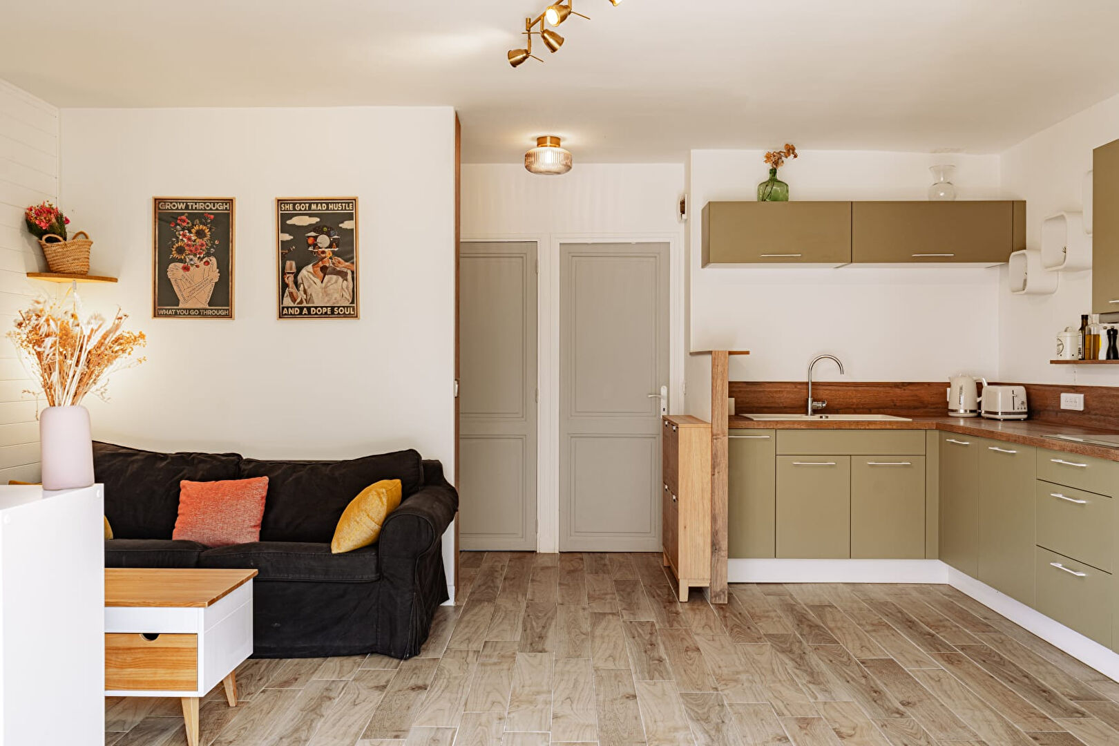 Appartement CARQUEIRANNE (83320) 3 pièces 50.00 m²