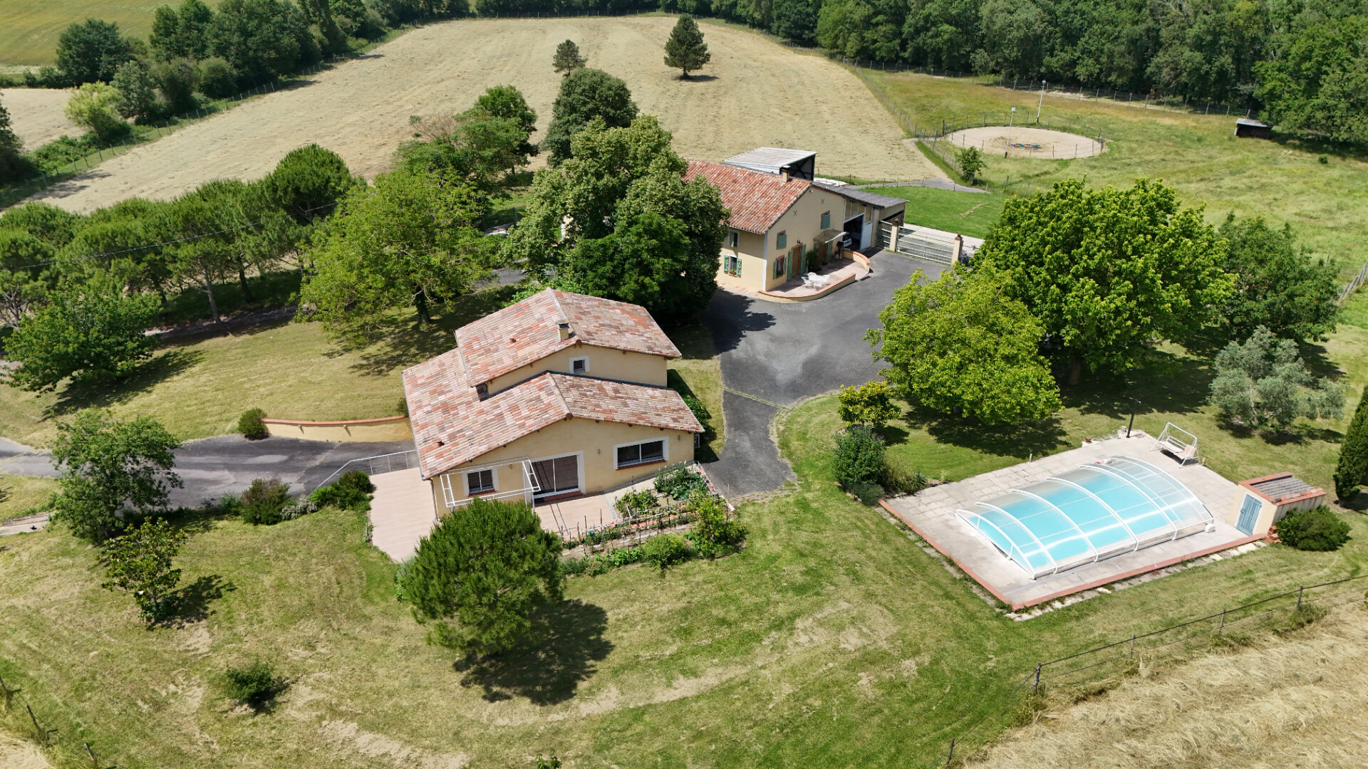 Maison bourgeoise BAZUS (31380) 10 pièces 510.00 m²