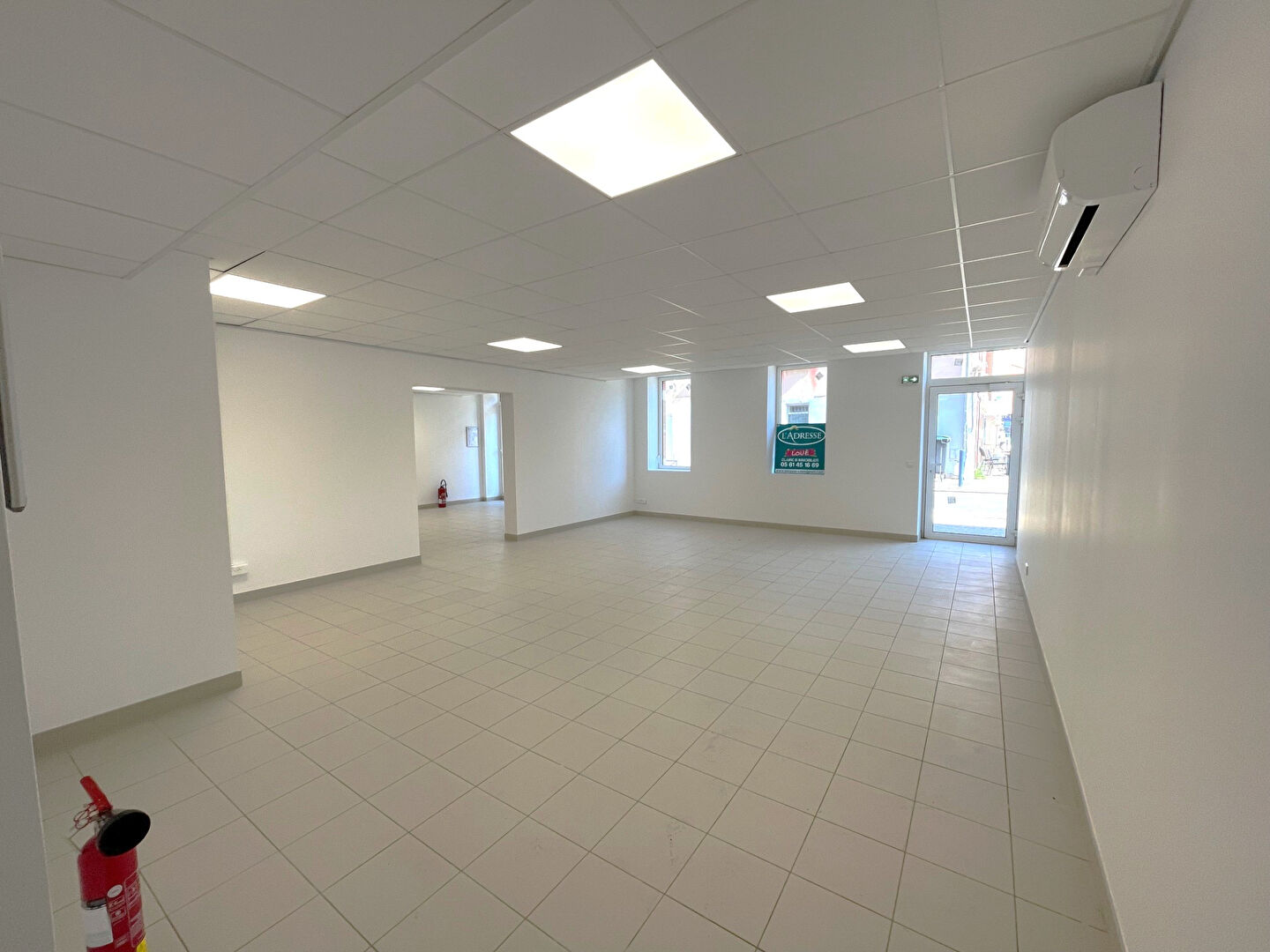 Local commercial CASTELGINEST (31780) 78.00 m&sup2;