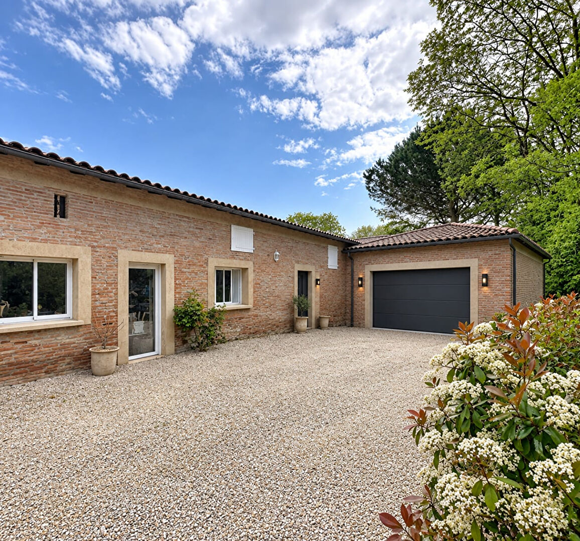 Maison REBIGUE (31320) 5 pi&egrave;ces 165.00 m&sup2;