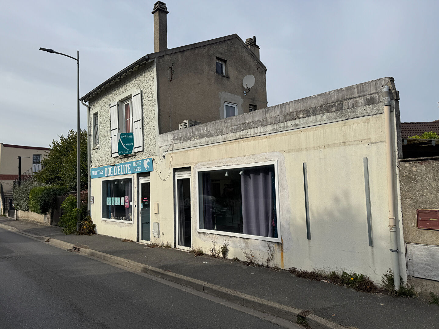 Local commercial CONFLANS SAINTE HONORINE (78700) 4 pièces 105.00 m²