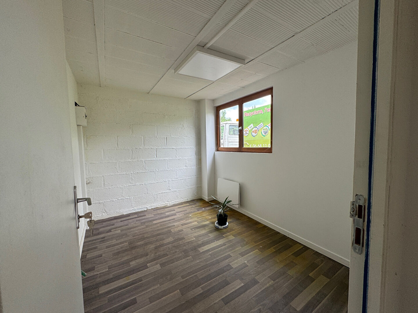 Local commercial SAINT OUEN L AUMONE (95310) 61.00 m²