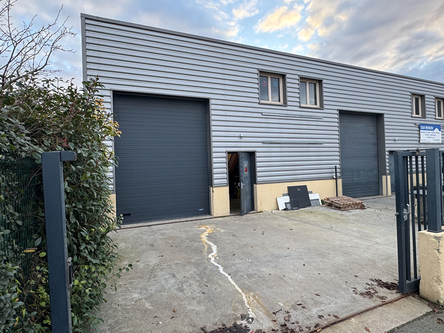 Entrepôt / Local industriel CONFLANS SAINTE HONORINE (78700) 130.00 m²