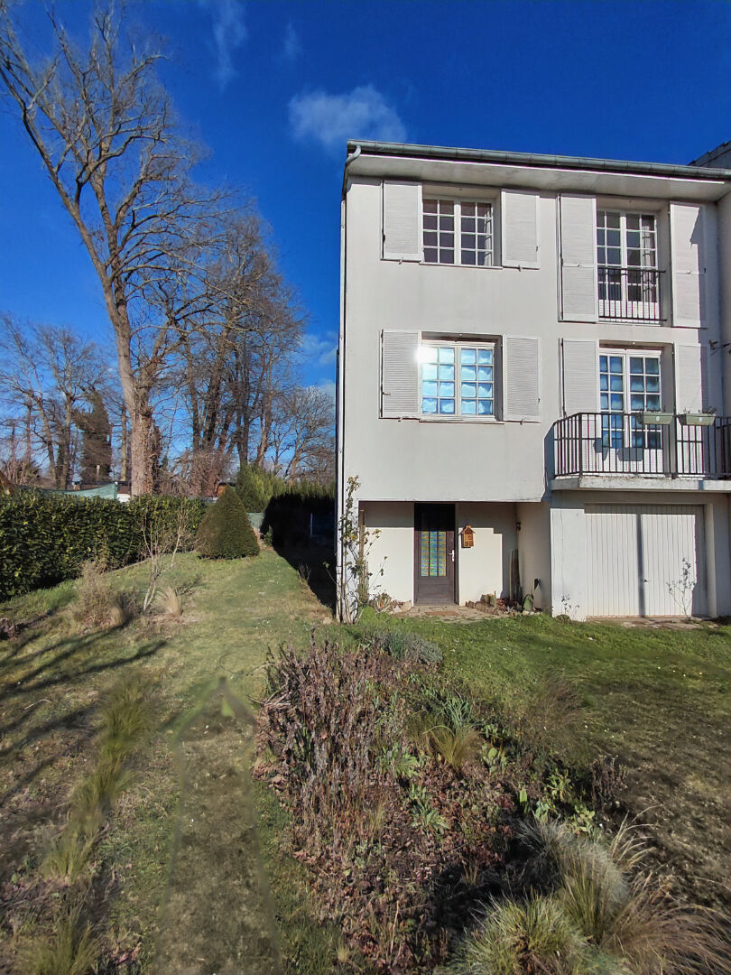 Maison CONFLANS SAINTE HONORINE (78700) 5 pi&egrave;ces 91.00 m&sup2;